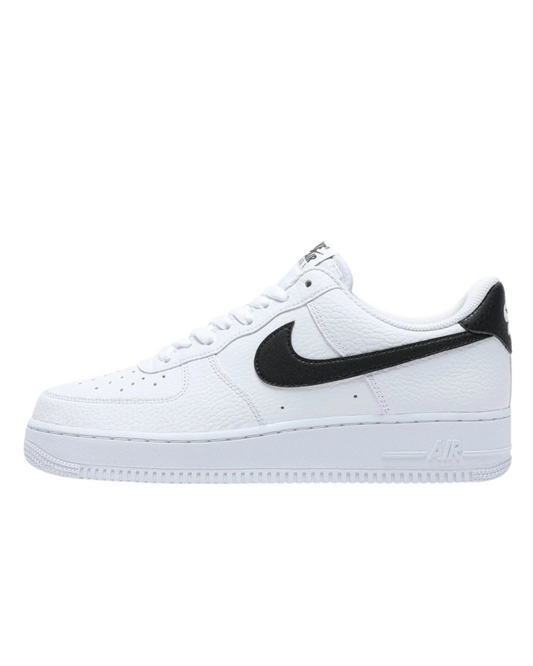 Nike Air Force 1 07'